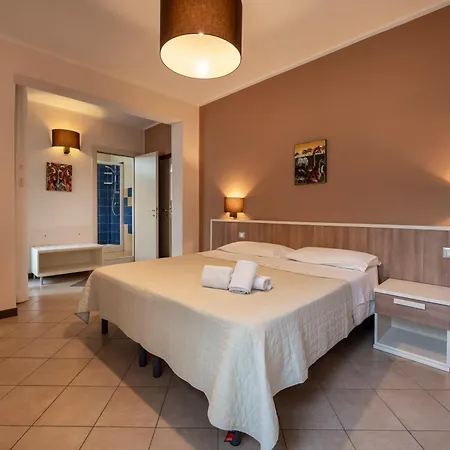 Stella Del Sud 4*